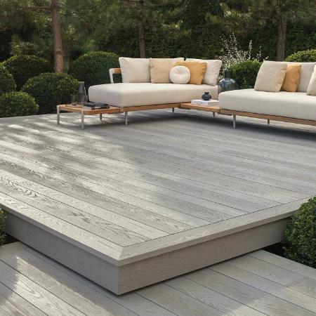 COMPOSITE DECKING & ACCESSORIES